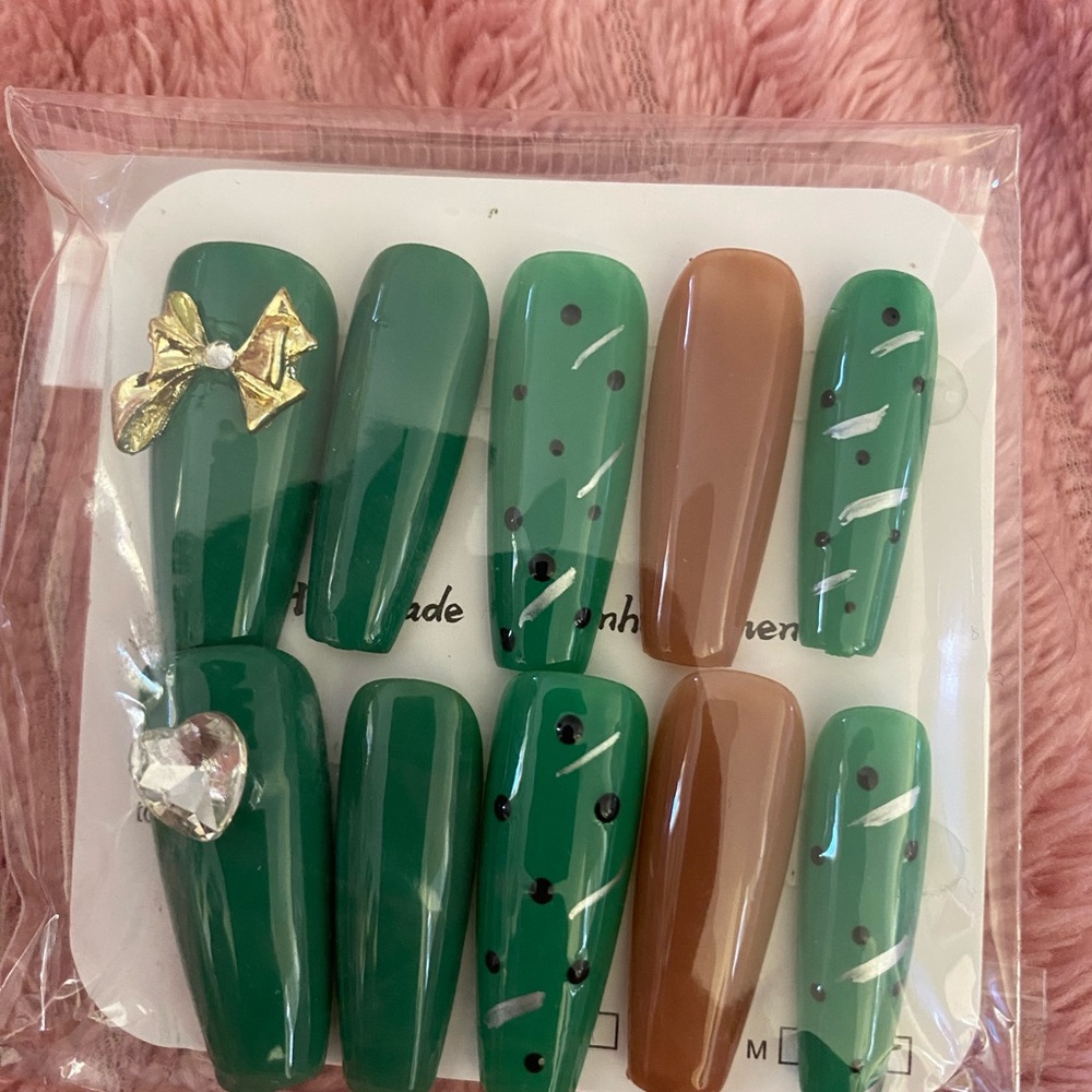 Green and Brown Nail Set with Gold Bow and Gem